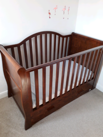 vib moderno cot bed